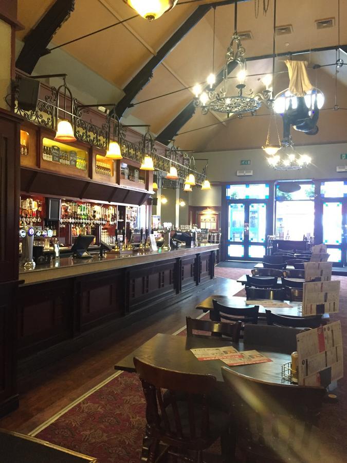 The Last Post Wetherspoon Hotel Southend-on-Sea Exterior photo